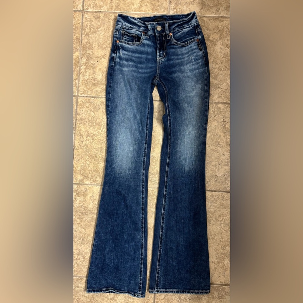 Silver suki jeans. Size 25 x 33 long.